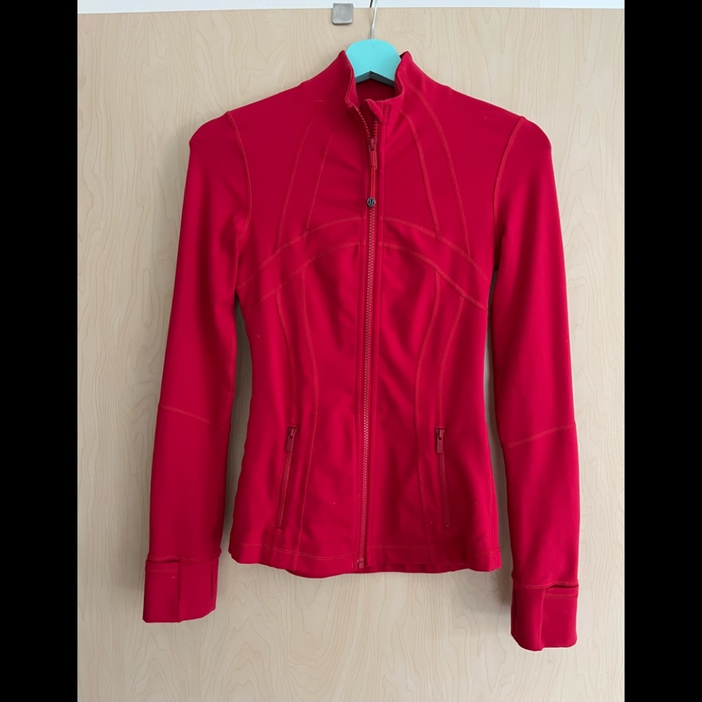 Lululemon Define jacket! Size 2… inside tags cut. minimal wear!